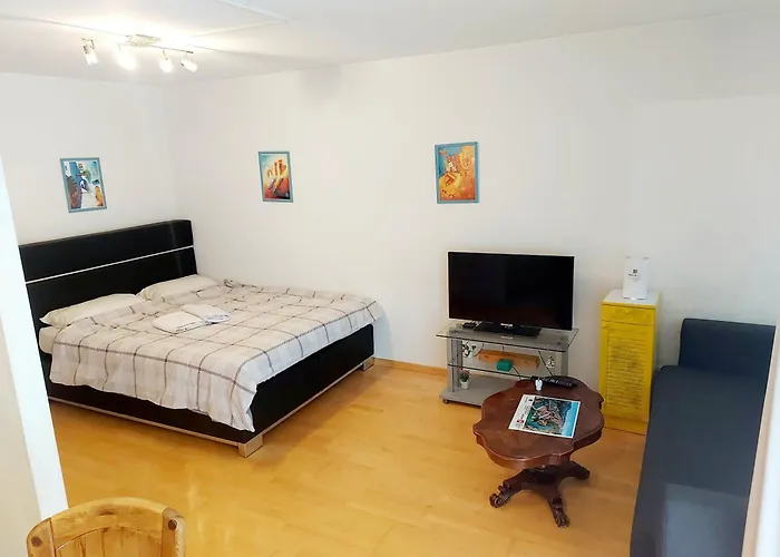 Large City Centre 아파트